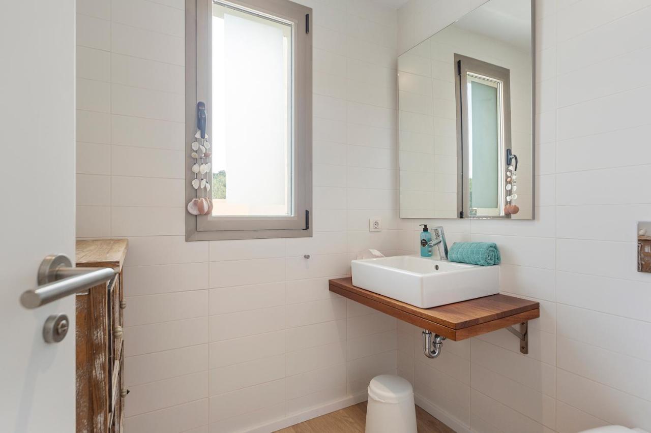 Sunny Townhouse With Terrace In Son Serra *