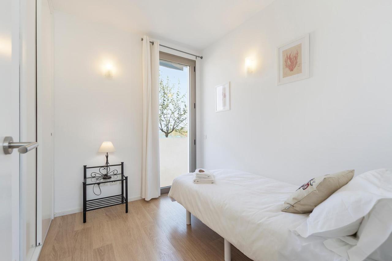 Ferienhaus Sunny Townhouse With Terrace In Son Serra